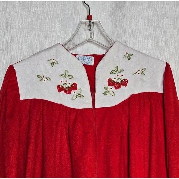 Katz Vintage 70's Embroidered Strawberries Christmas Red Zip Front Robe Size XL - Picture 3 of 12